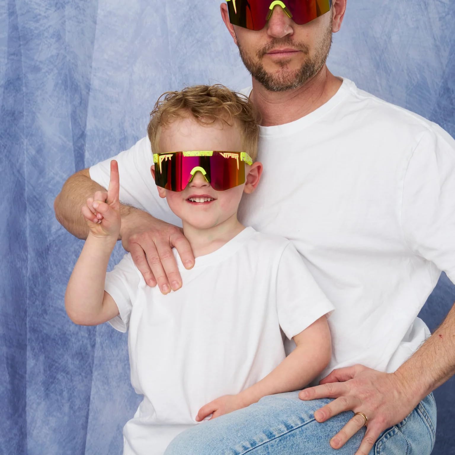 Pit Viper Sonnenbrille für Kinder im Alter von 3–8 Jahren, polarisierte Gläser, unzerstörbarer Rahmen, rutschfester Griff, Mikrofaser-Tasche