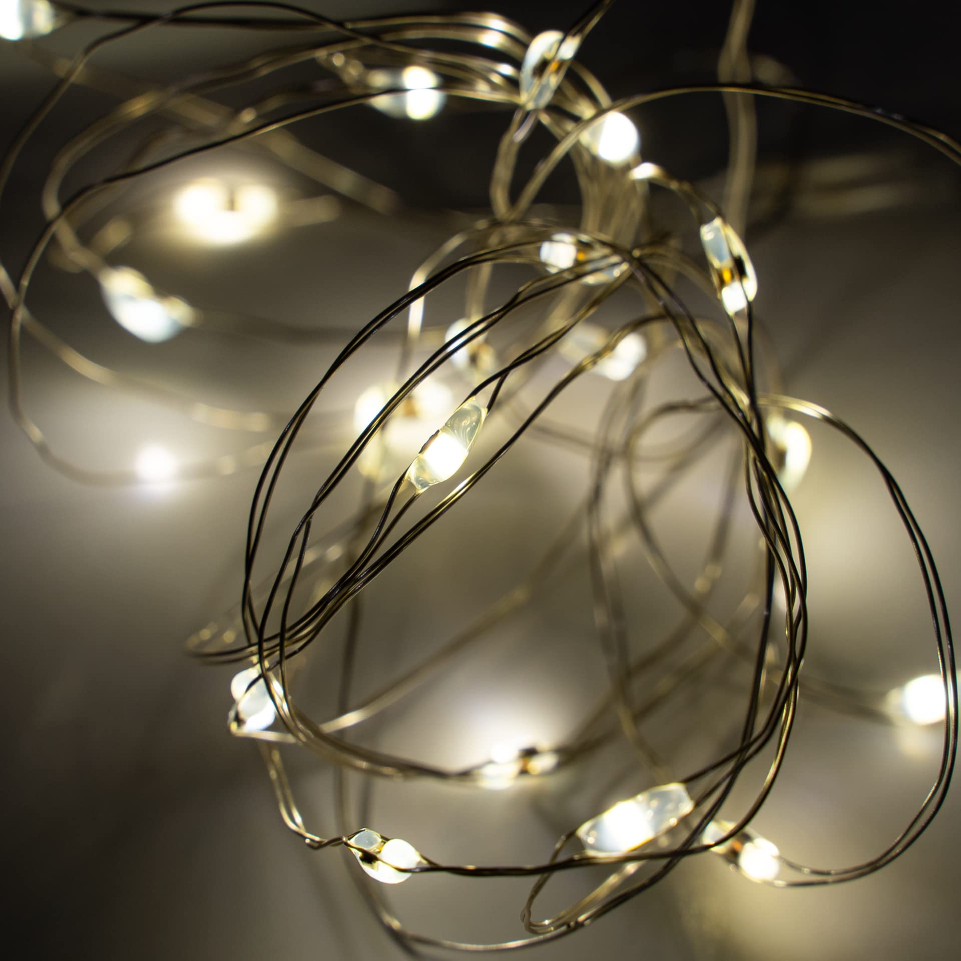 LAC EVERYTHING EVERYWHERE 2 Guirnalda Luces Interior 2M 20 Pequeñas Luz Led Pilas Incluidas - Luces de Hadas para Belen, Arbol Navidad, Decoración Interior | Blanco Cálido