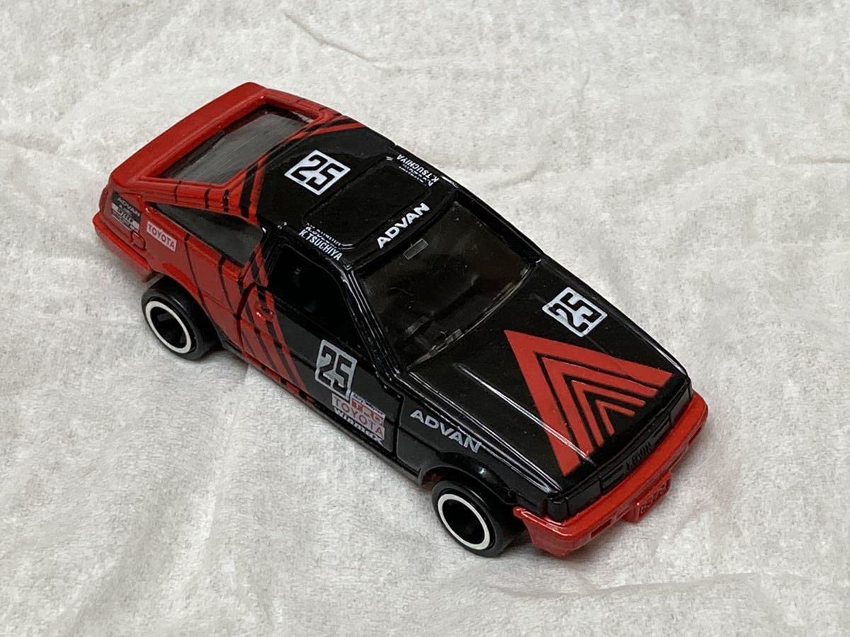 トミカ特注（日本製）トヨタカローラレビンAE86(ADVAN) アド特注