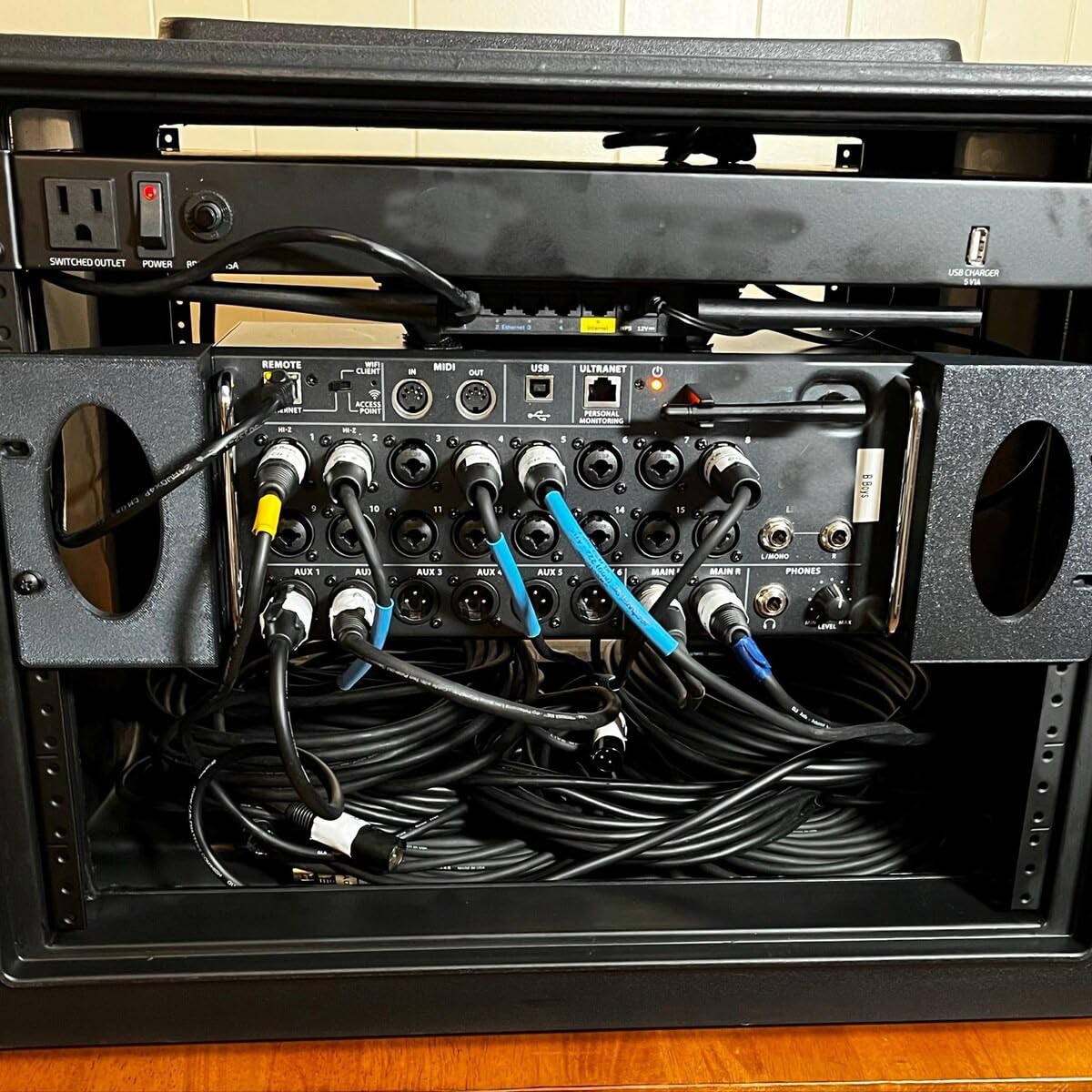 Amazon.com: Rack Ears for Behringer XR18 Midas MR1​​8 XR16 SD16