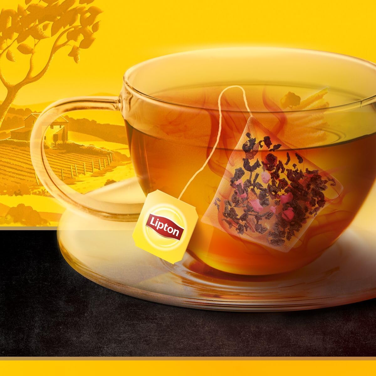 Lipton Schwarztee Forest Fruits, mit Erdbeeren aus Frankreich, für einen Moment der puren Freude, 12 x 20 Pyramidenbeutel
