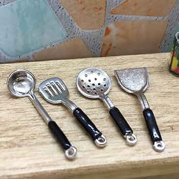 Little Kitty ミニチュアキッチン用品セット他　全14点 Amazon.co.jp: ムラオカ(Muraoka) ハローキティ キッチンセット