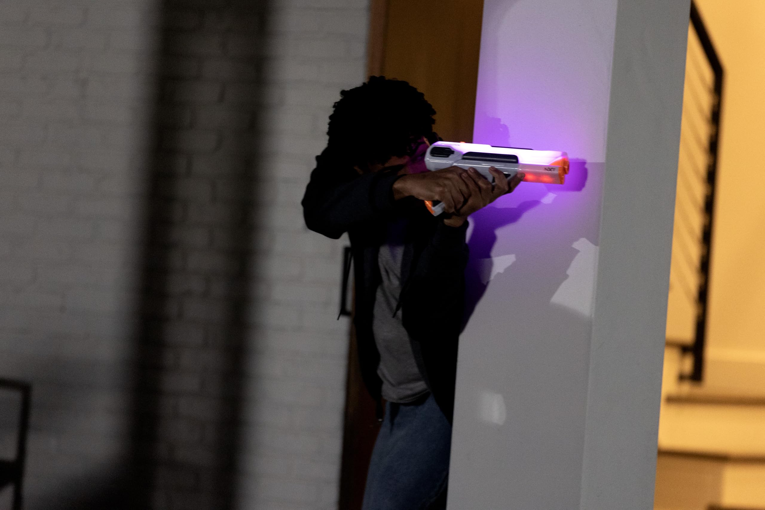 LaserX Ultra NXT Blasters à Piles, système avancé d'étiquette Laser Domestique conçu pour Le Jeu interactif, Comprend Deux Blasters High-Tech, pour Jeux Laser tag, Compatible avec Tous Les systèmes
