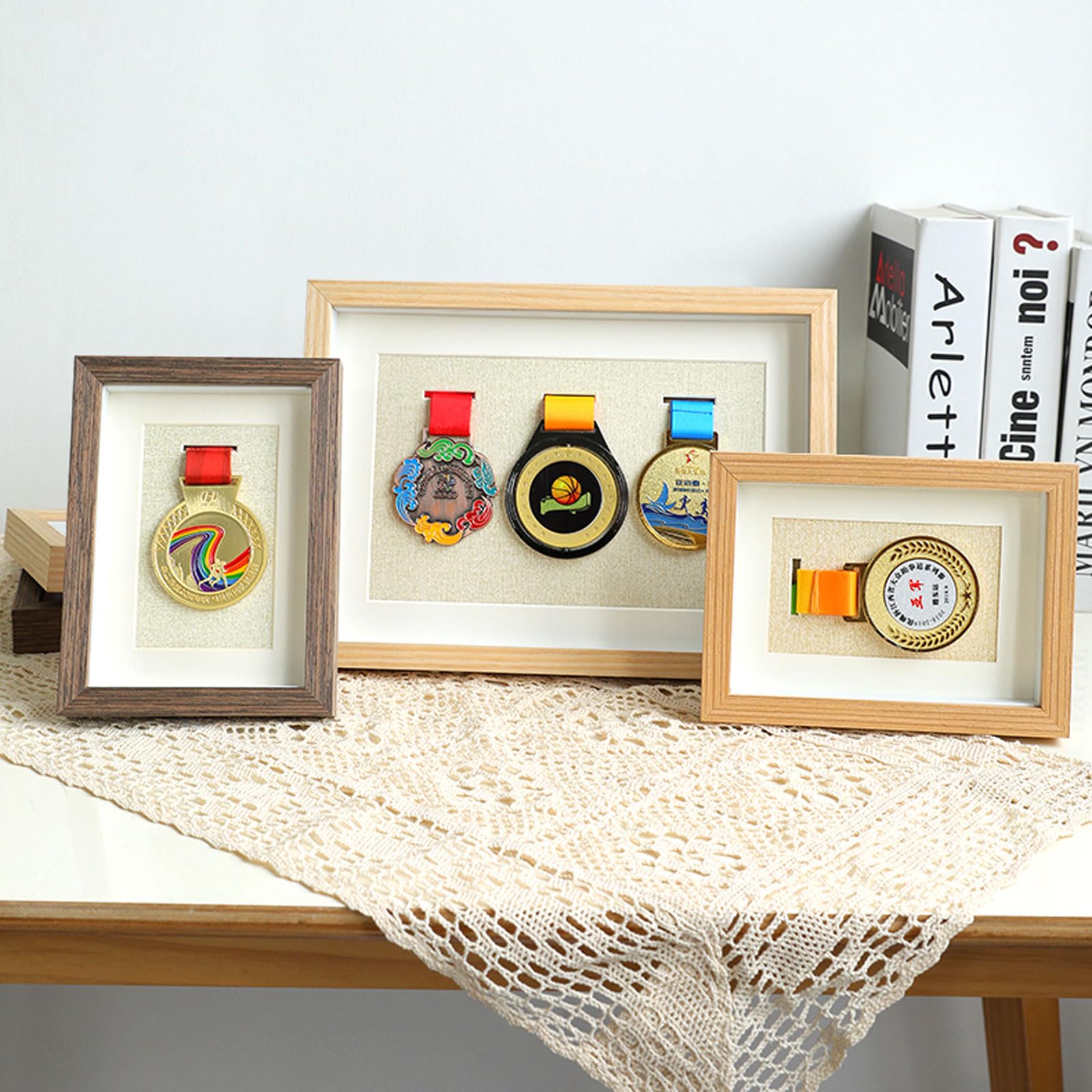 Drewniana ramka do ekspozycji medali sportowych, Drewniana ramka na medal, wielokolorowa, wiele rozmiarów(White Oak,A4 (3 medals))
