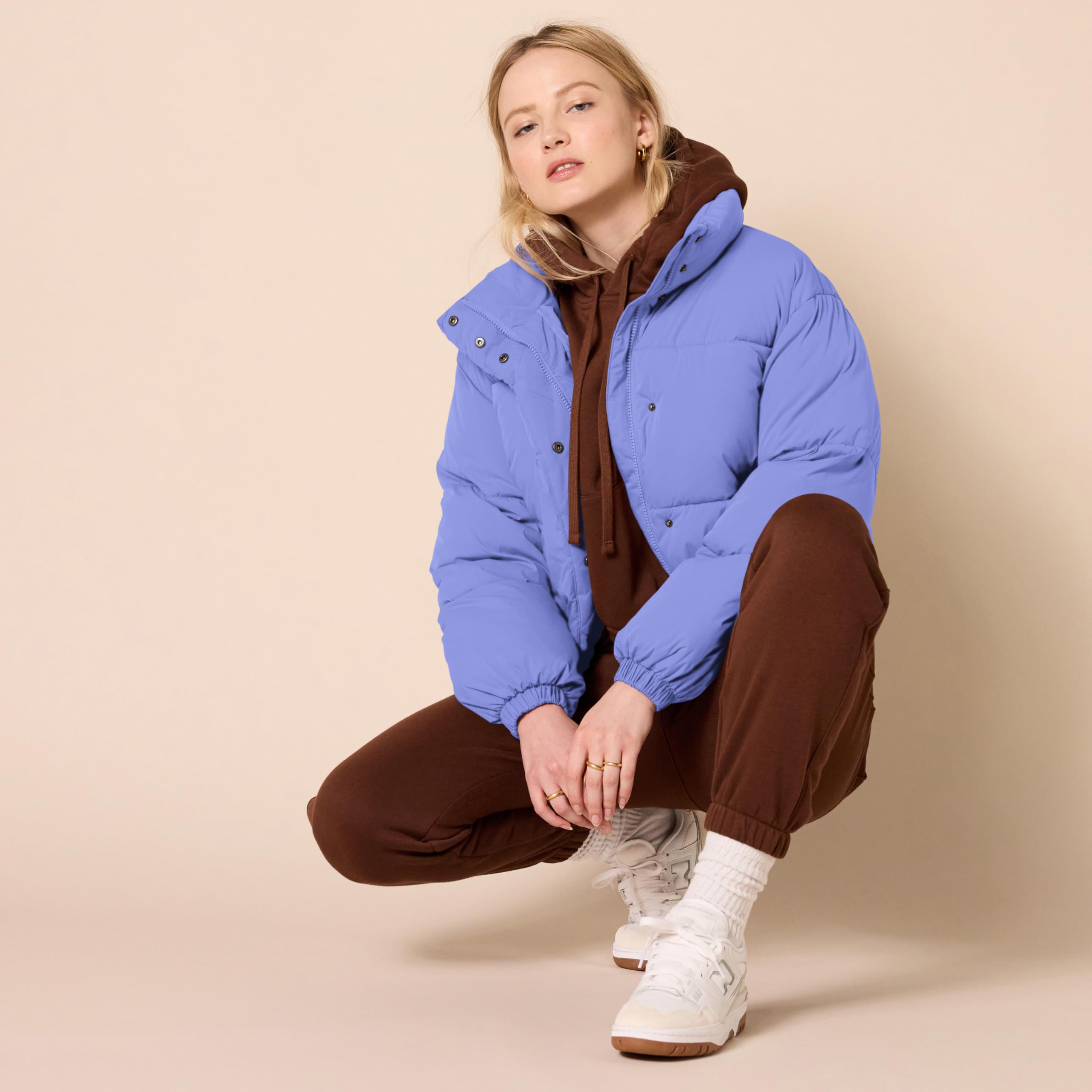 Amazon Essentials Mujer Chaqueta Acolchada y Recortada con Cremallera Completa (Acolchado Mate o Forro Polar)