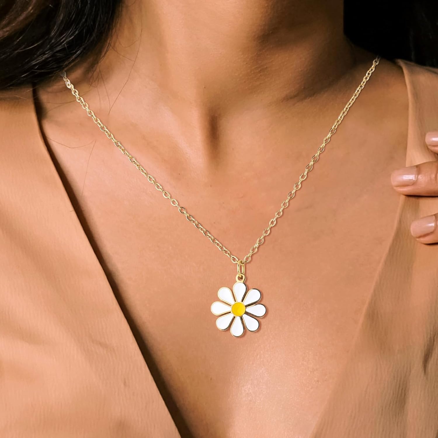 Daisy Necklace for Women, Daisy Flower Pendant Necklace Boho Sunflower Chain Choker Birthday Lover Gifts Cheer Up Gift for Her - Image 6