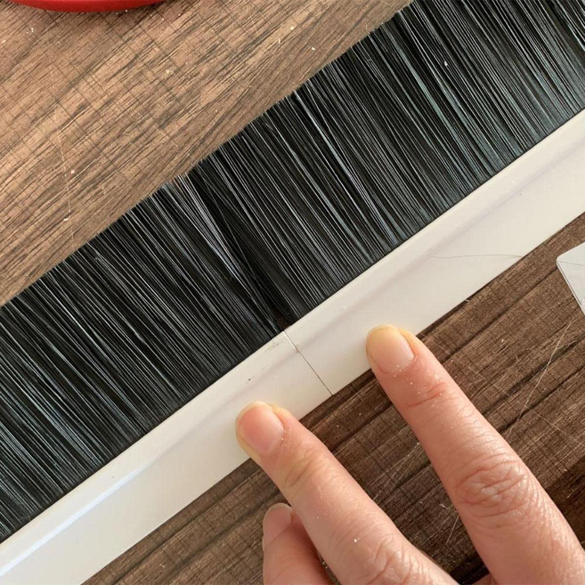 Guarnizioni per porte Spazzola autoadesiva Staccabile Smontabile 15 mm 2 cm 25 mm 3 cm 35 mm 4 cm 5 cm 55 mm - 10 cm Bianco Marrone Grano di legno-Nero, supporto adesivo, 40 mm, 50 cm x 2 pezzi