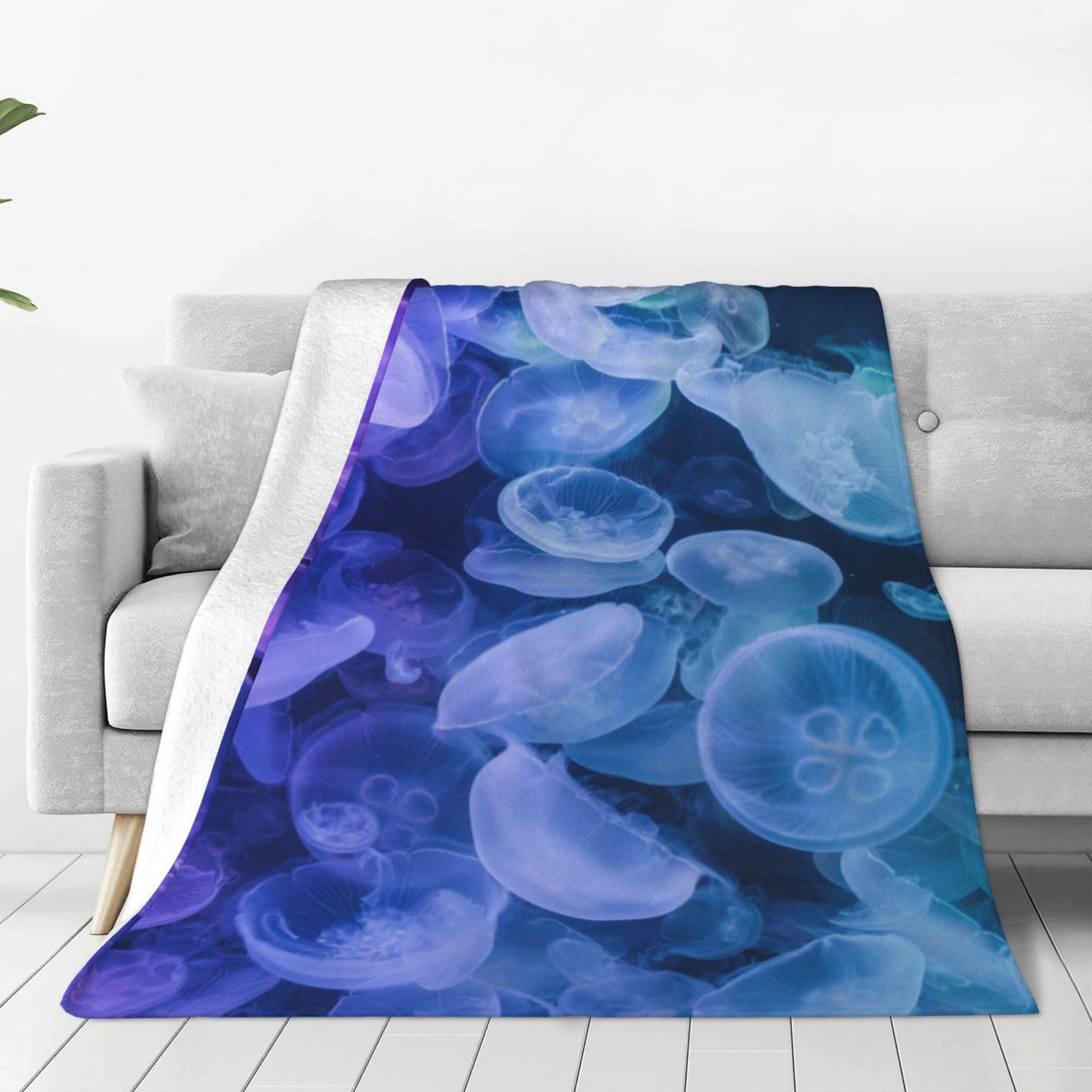 Amazon｜毛布 海月柄 クラゲ柄 水母柄 くらげ柄 ブルー アニメ 軽量