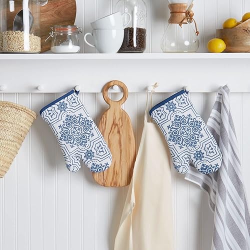 Miniatura 2 de Martha Stewart Juego de guantes de horno impresos, 7"x13", Strie Medallion