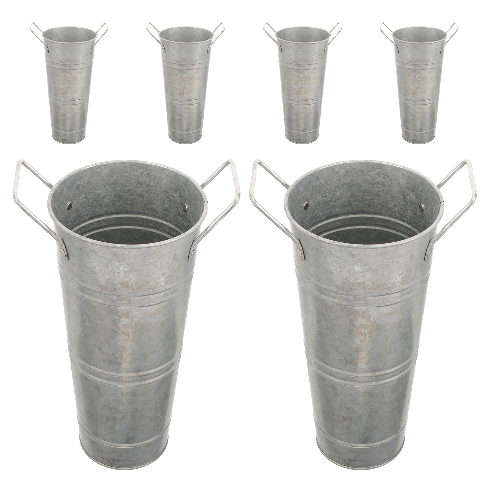 Vases rustiques en fer galvanisé pour harmoniser une décoration intérieure terne