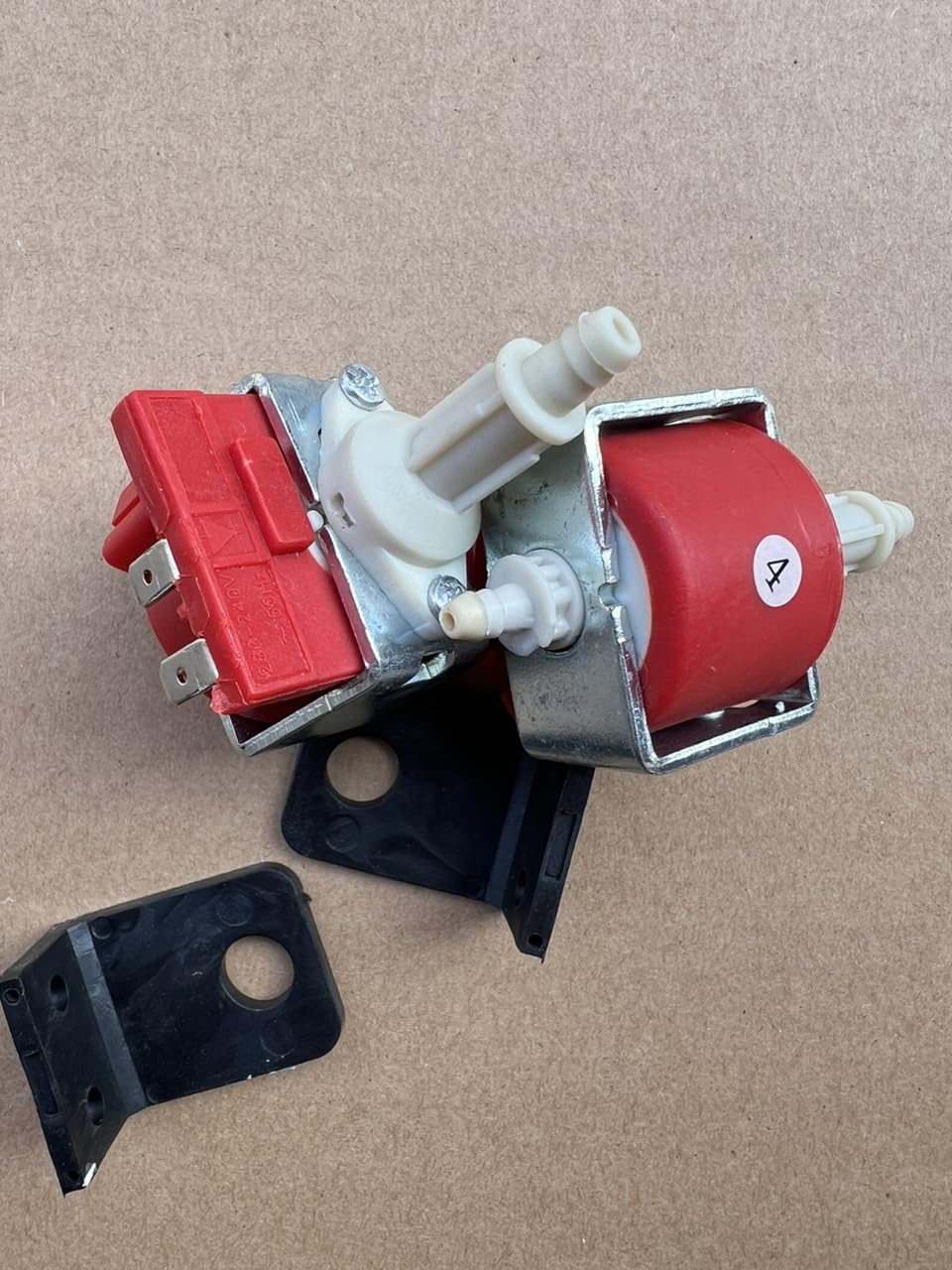 2pcs New 33DCB-01 Electromagnetic Pump 220-240V~50Hz 16W