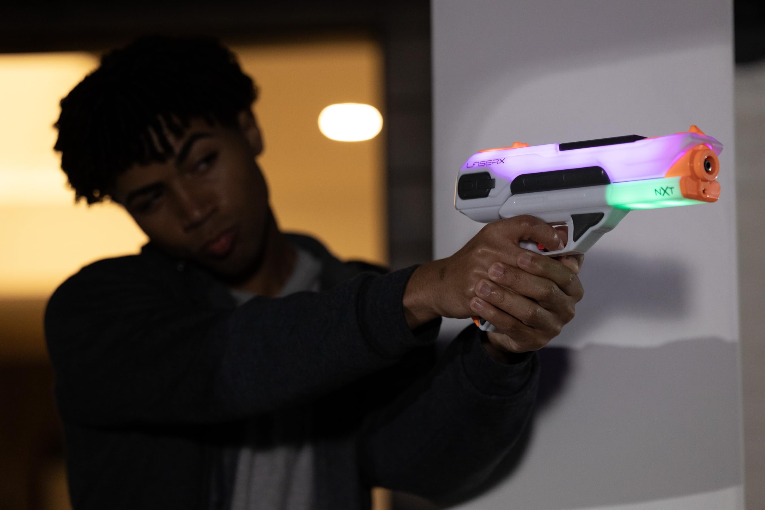 LaserX Ultra NXT Blasters à Piles, système avancé d'étiquette Laser Domestique conçu pour Le Jeu interactif, Comprend Deux Blasters High-Tech, pour Jeux Laser tag, Compatible avec Tous Les systèmes