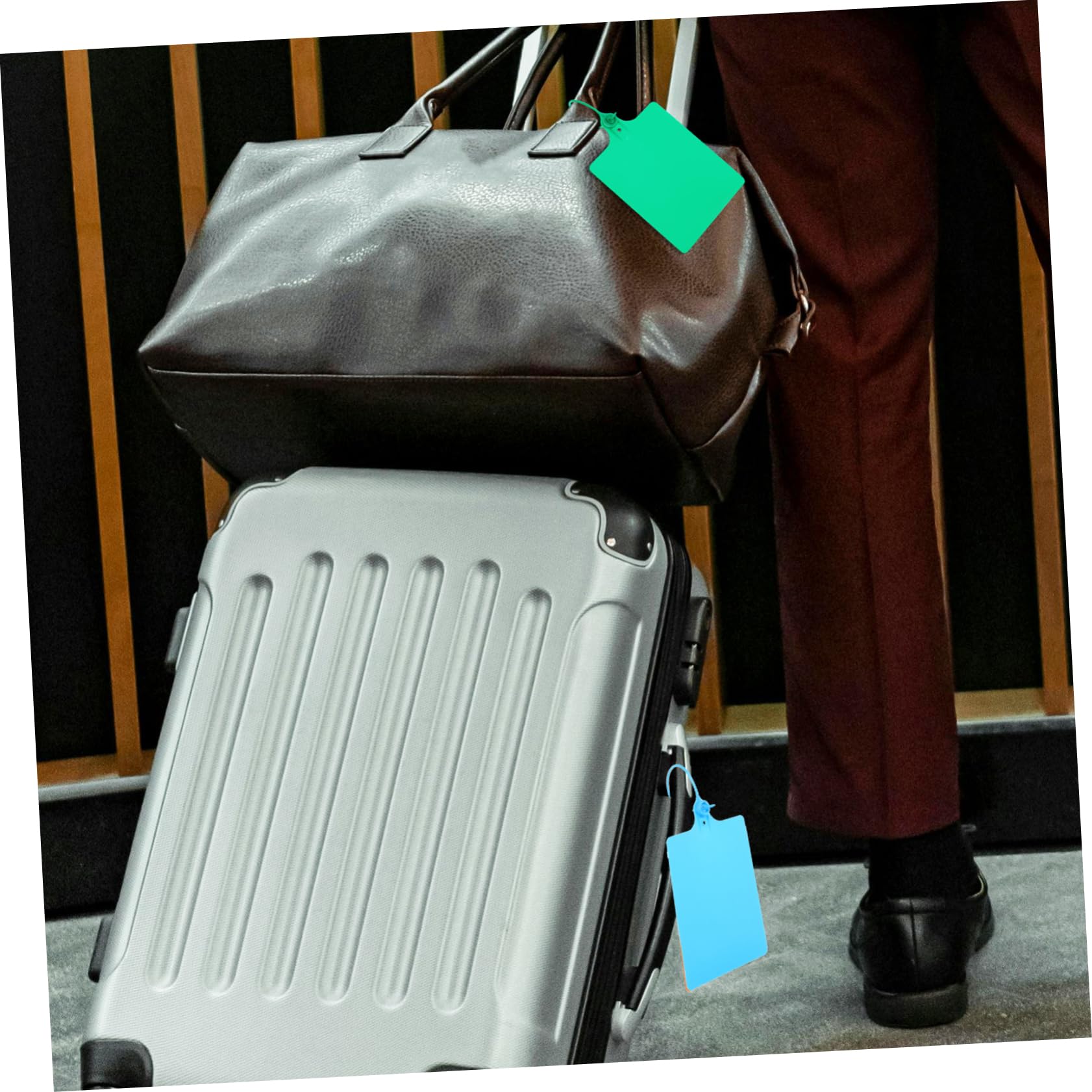 Etichette di Spedizione 100 Pezzi in Pp, Tag Logistici | Valigie e Merci, per Spedizione e Stoccaggio, Leggere, Non Si Deformano Facilmente
