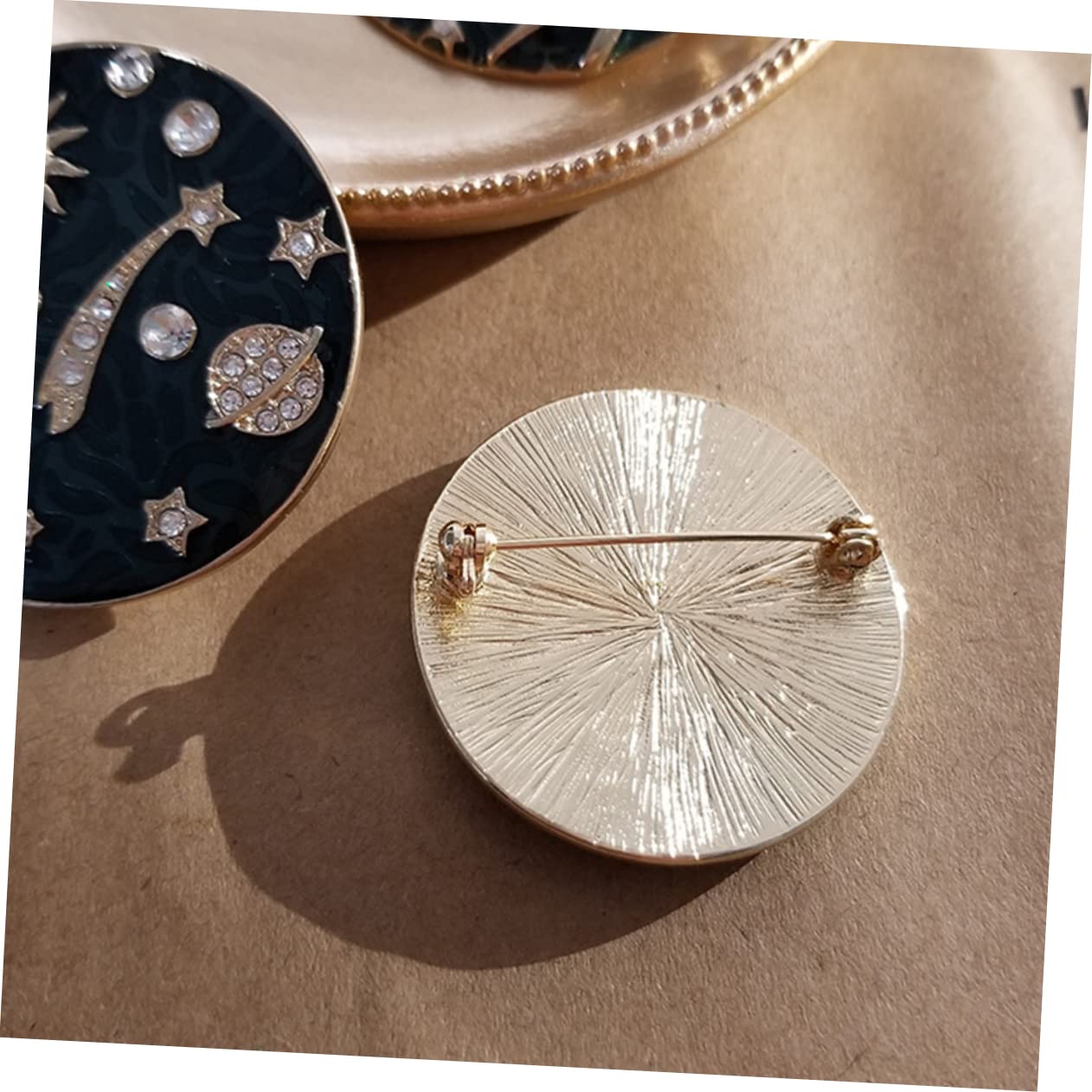Spilla Della Dea Del Sole Spilla Nota Musicale Carino Per Gli Zaini Spilla Solare Gioglielli Accessori Pettorale Creativo Spilla Di Fissaggio Materiale in Lega