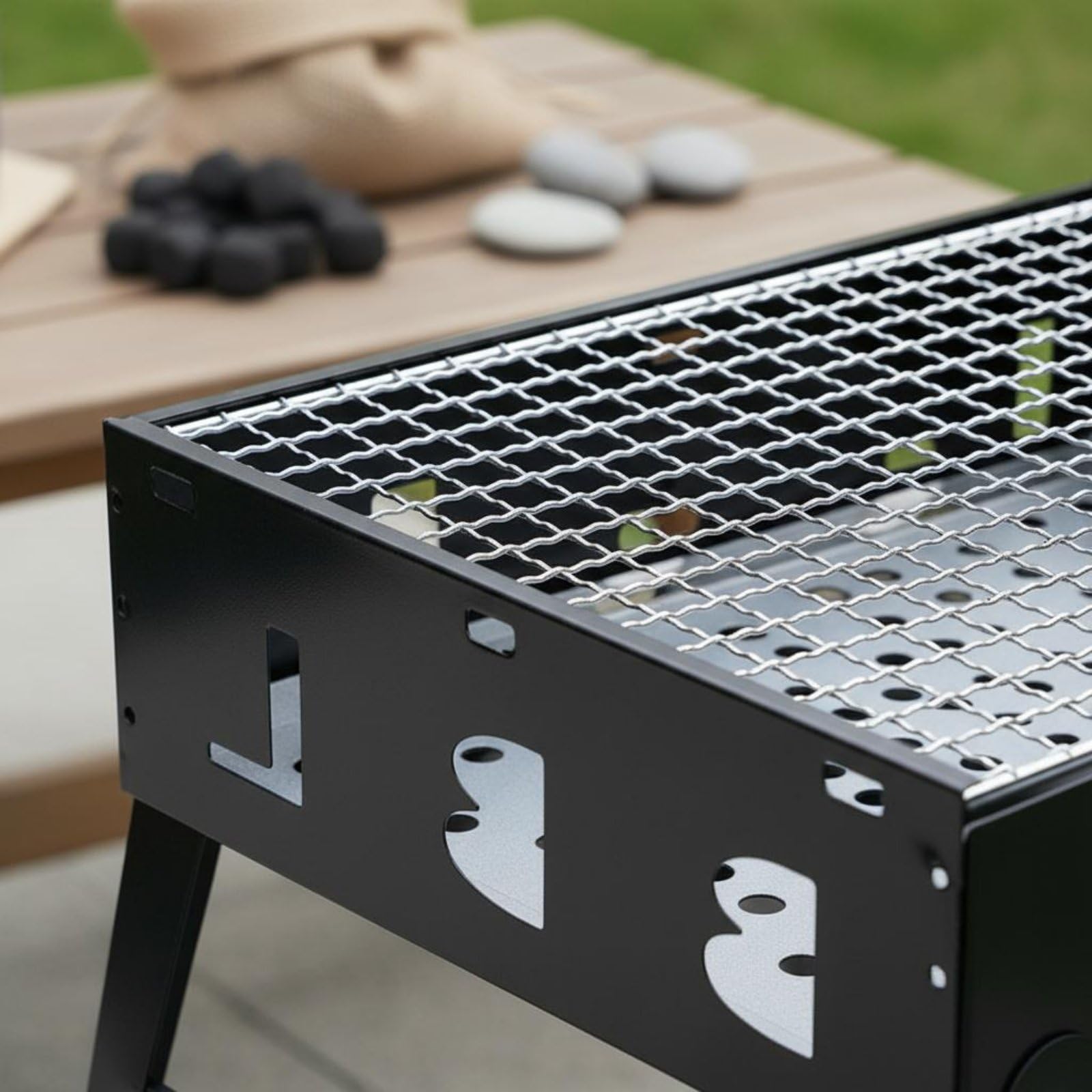 Griglia a Carbone Portatile Graticola Pieghevole Braciere Acciaio Griglia Barbecue da Tavolo Struttura Valigetta Manico Integrato Montaggio Semplice