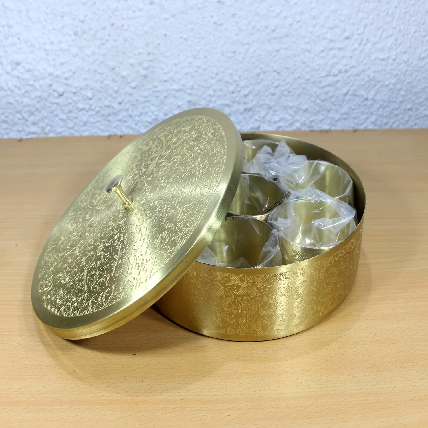 Pojemnik na przyprawy z mosiężnym pudełkiem Masala z 7 pojemnikami i 1 łyżką, złoty tłoczony rozmiar pokrywy - 20 x 20 x 5 cm (wzór-5)