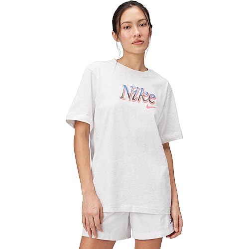 Nike Women's Sportswear Palatino Boyfriend Tee