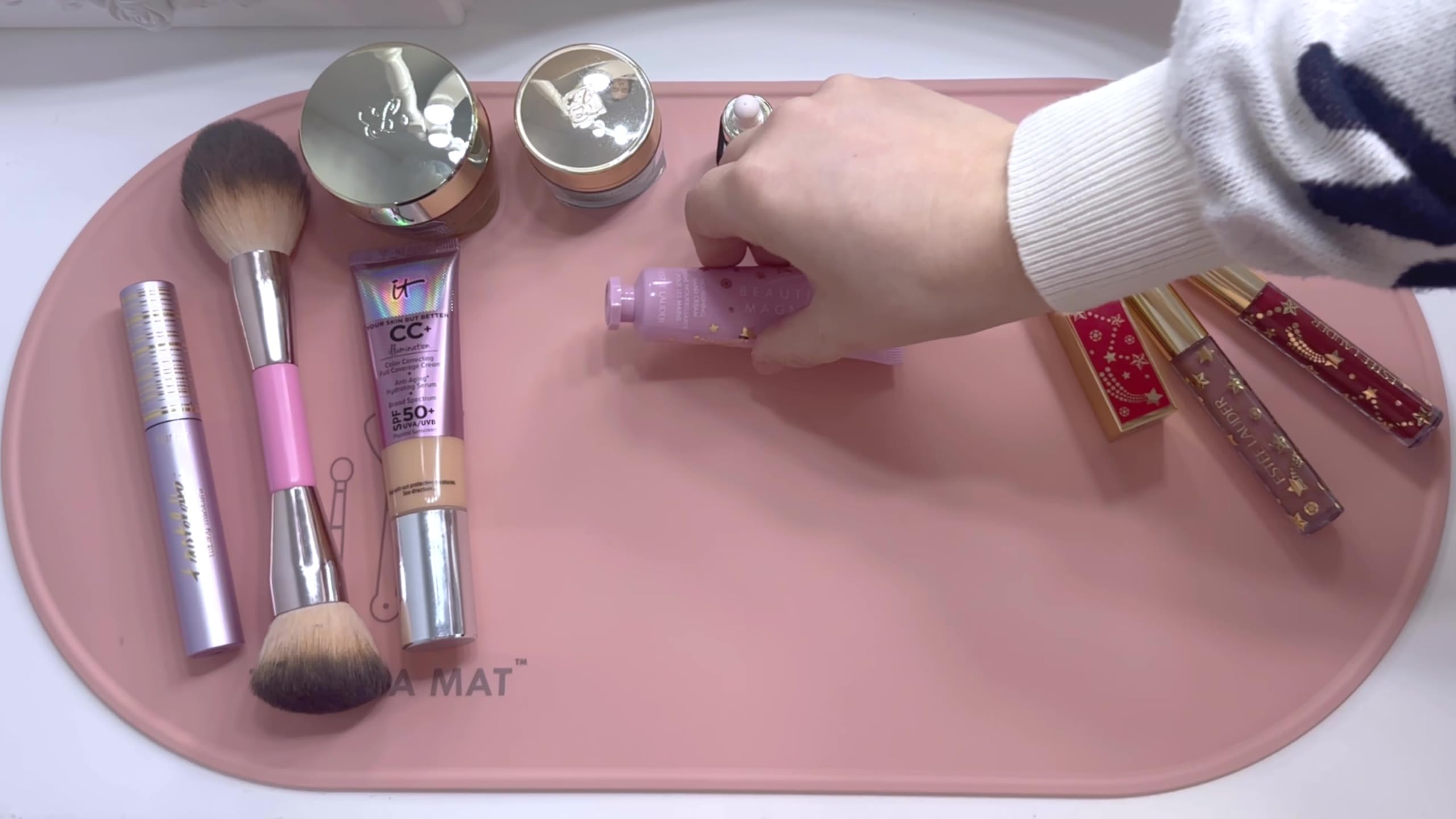 Heat Resistant Silicone Makeup Mat For Vanity Curling, Flat Iron (Pastel Pink)