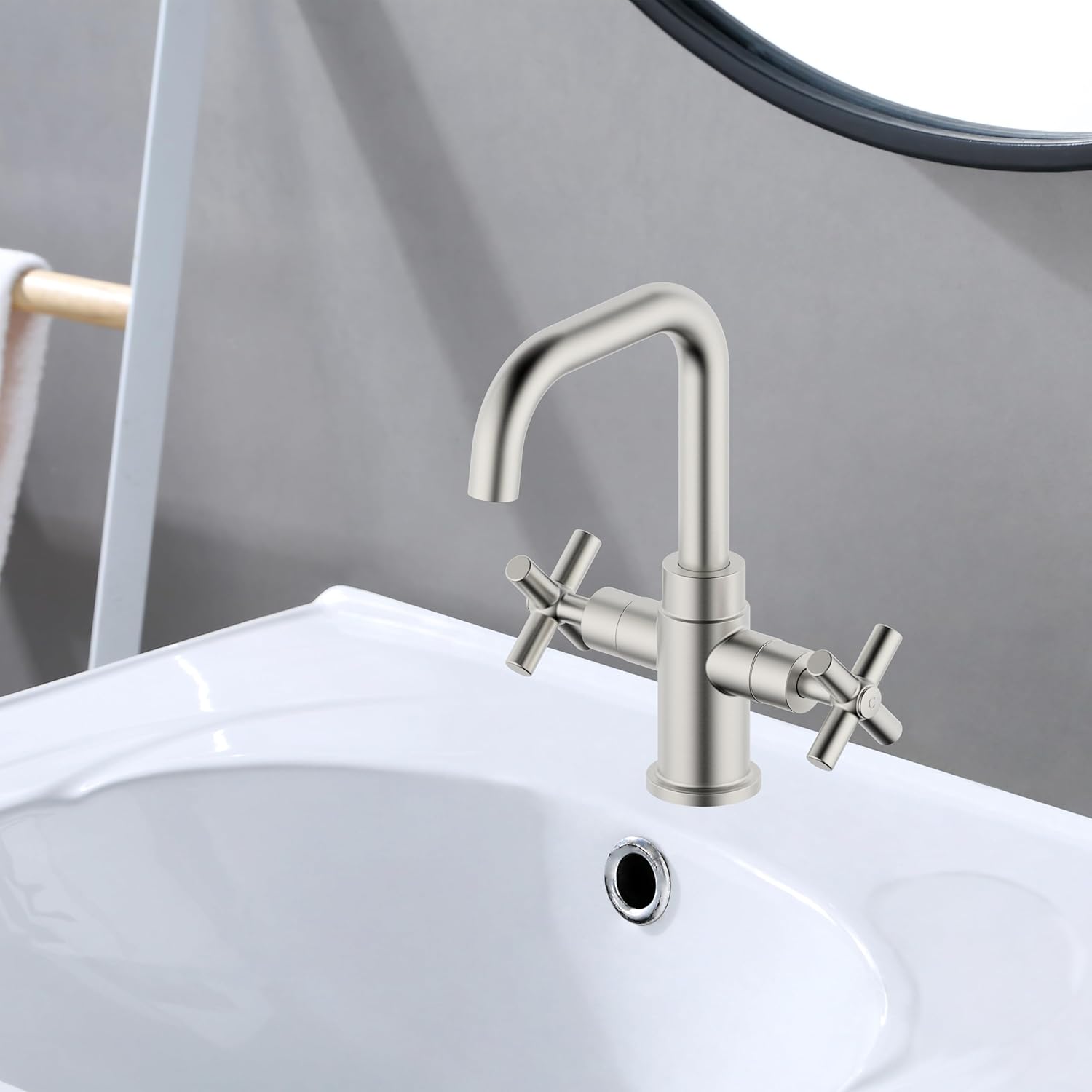 Bathroom Sink Faucet, 4 Inch Single Hole or 3 Hole Centerset Vanity Faucet, 2-Handle Handle Single Hole Bahroom Sink Faucet, Pop Up Drain Oil Rubbed Bronze Finish DF-1265CCH-ORB