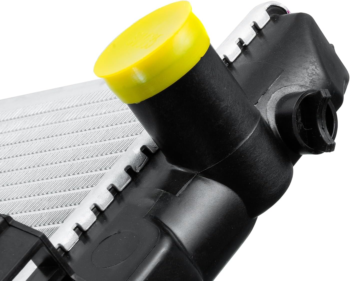 Radiator for 1995-2003 Nissan Maxima Infiniti I30 I35 3.0L 3.5L V6 AT