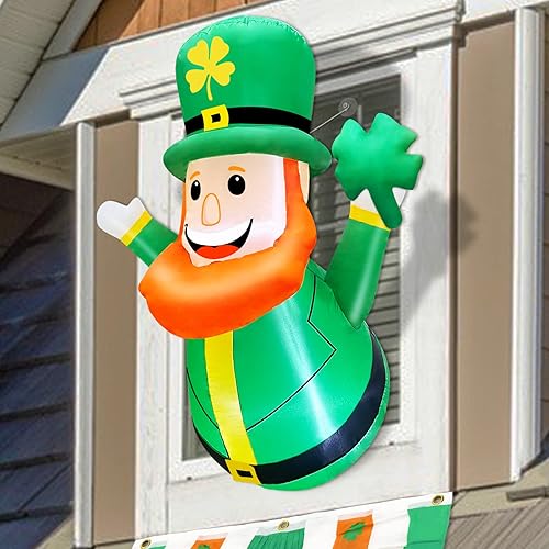 TURNMEON Decoración inflable del día de San Patricio de 3.5 pies para exteriores, duende que sostiene tréboles de tréboles inclinados desde la