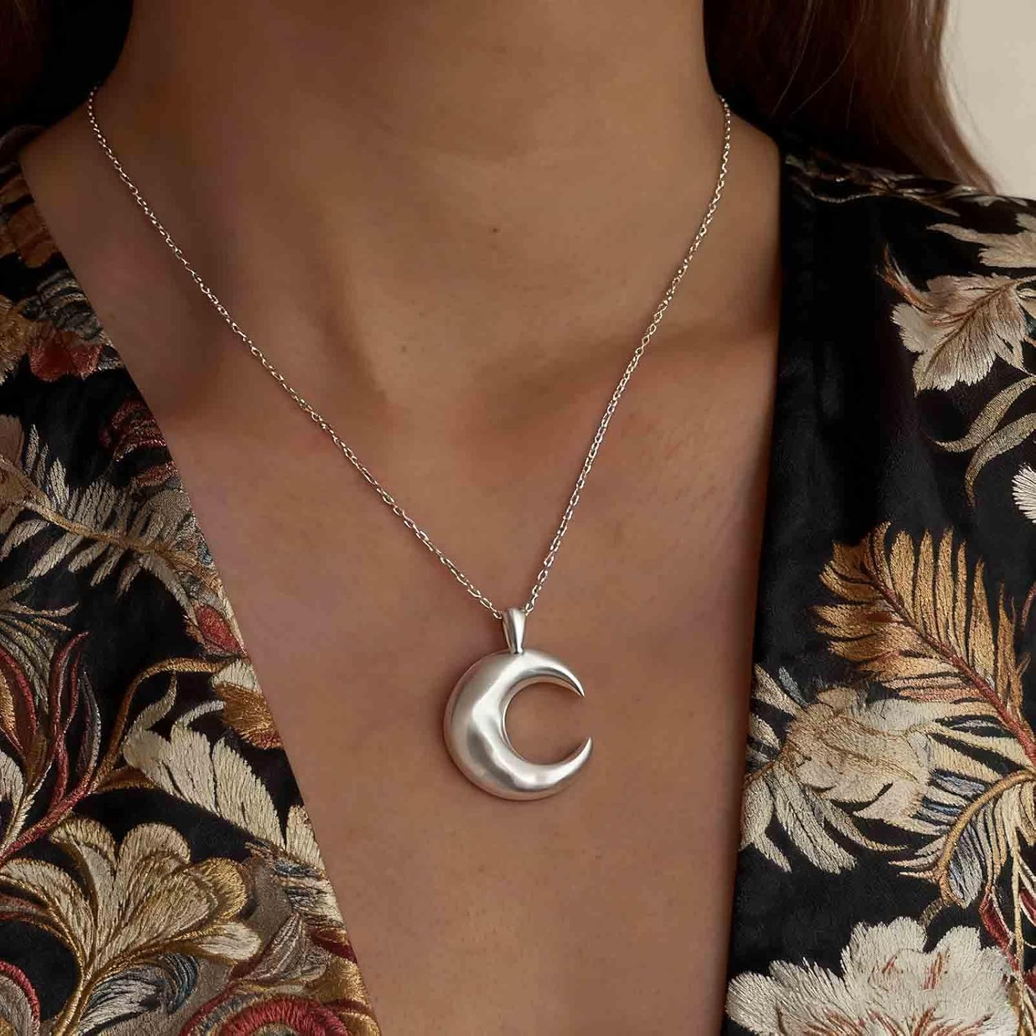 Andelaisi Boho Moon Pendant Necklace Vintage Crescent Choker Necklace Silver Half Moon Necklaces Hammered Celestial Chain Necklaces Jewelry for Women - Image 5