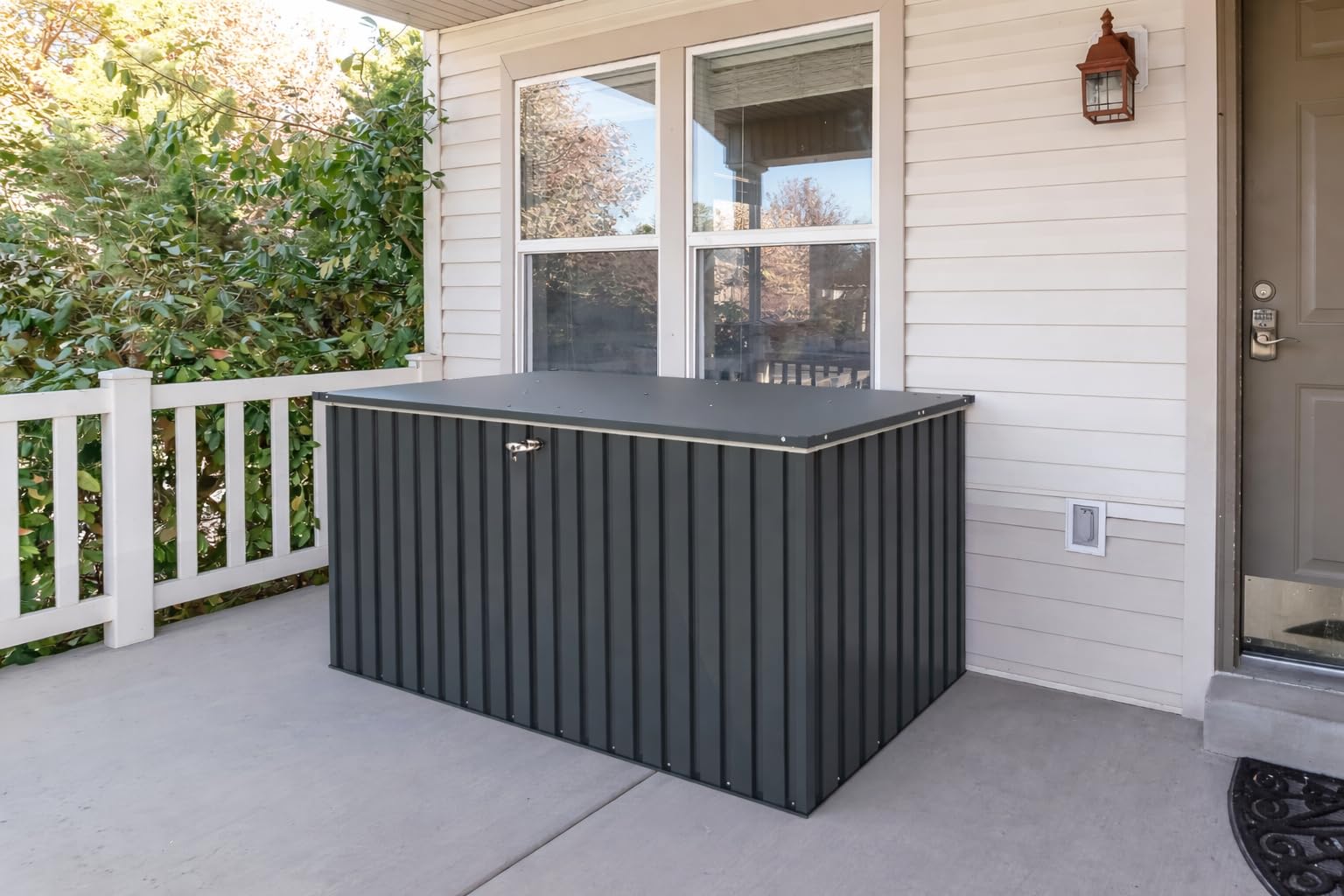 Duramax DH 1.9 (1450 L) Kissenbox aus Metall mit hydraulischer Gasdruckfeder und Vorhängeschlossöse, Terrassenbox und Gartenmöbelaufbewahrung für den Außenbereich, Anthrazit