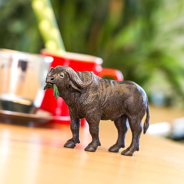 Foto 5 de 5 de Figurita de búfalo del Cabo