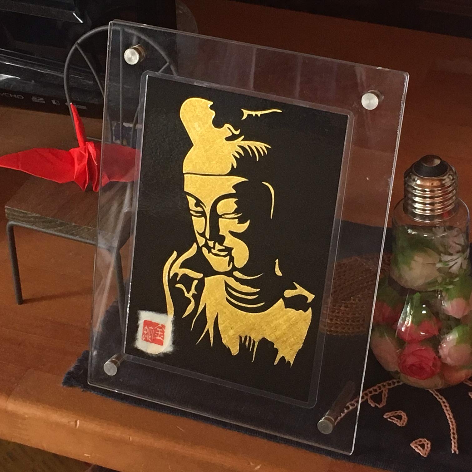 Amazon｜開運切り絵『広隆寺・弥勒菩薩半跏像 顔』 金紙 はがきサイズ 