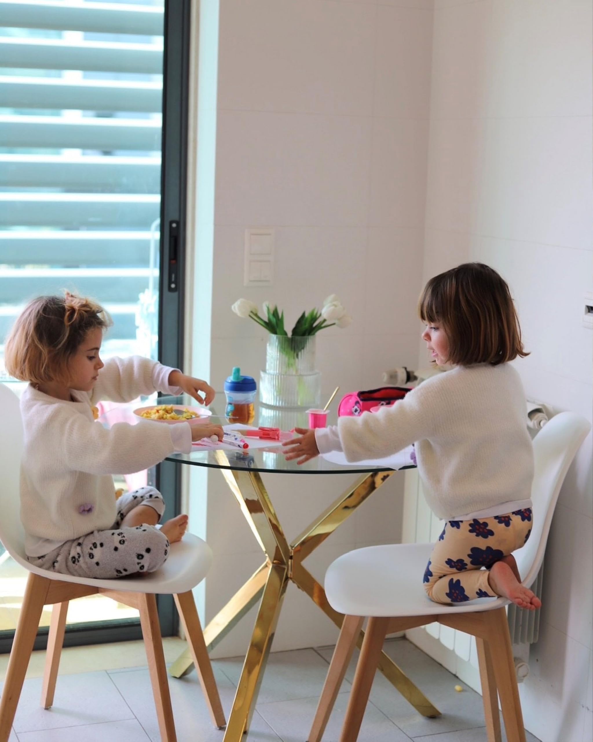 Tavolo da pranzo rotondo moderno glam ⌀ 90 cm 4 persone piano in vetro temperato Oro