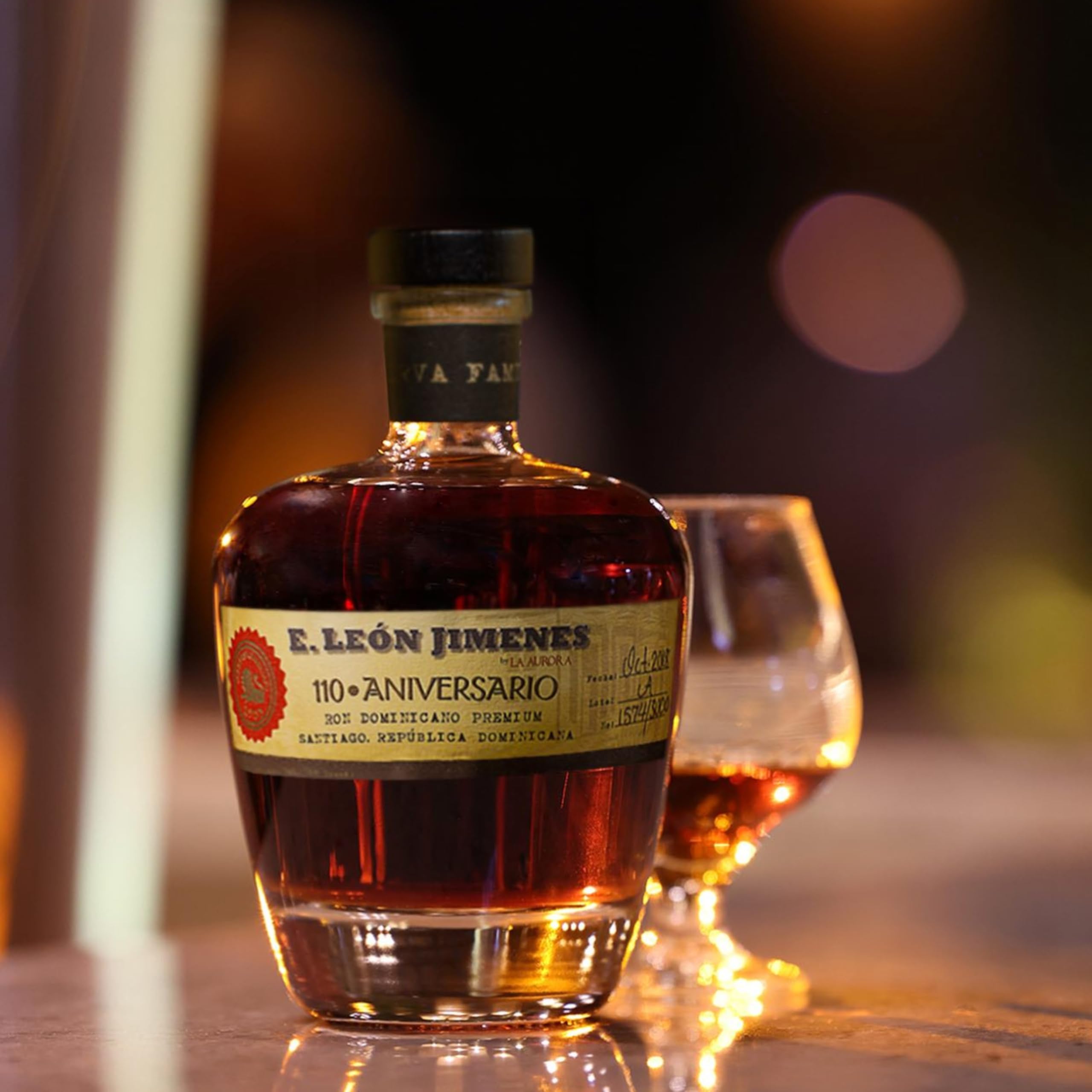 Ron E. León Jimenes 110 Aniversario – Edición Limitada 700 ml | 10 Años de Añejo | Tradición Premium Dominicana | Bogusto