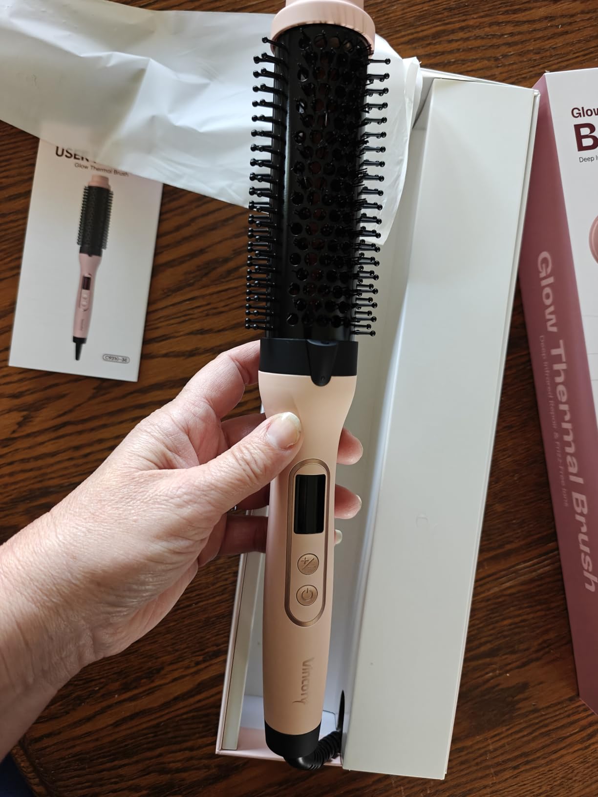 vincofy Infrared Thermal Brush, Dual Voltage Negative Ions Heated Round Brush, 1 1/2 Inch Straightener & Curling Iron Brush 2 in 1, Dual PTC Non-Blowing Thermal Round for Wome, Pink