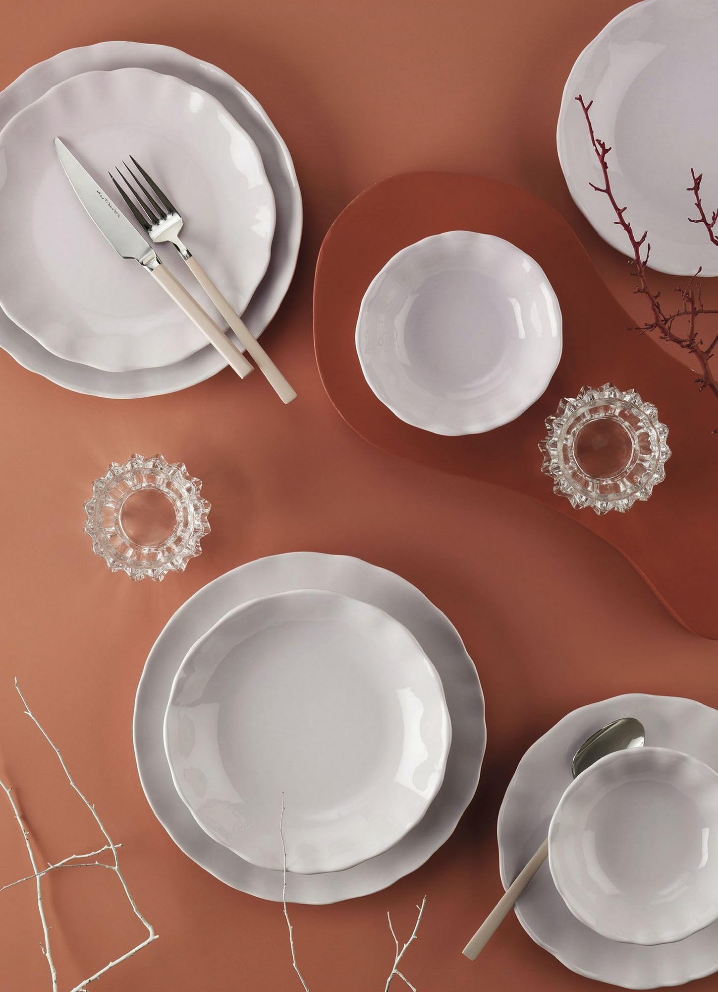 Elegancki 24-częściowy serwis obiadowy, jasnofioletowy, 100% porcelana | w zestawie talerze do serwowania, miski i talerze deserowe | można myć w zmywarce i używać w kuchence mikrofalowej