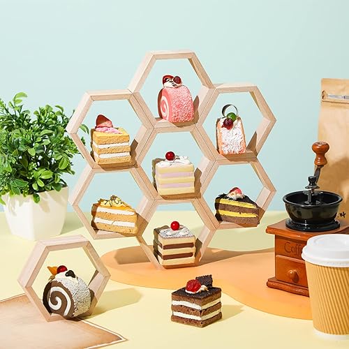 Miniatura 3 de Kigley 8 piezas de mini panales de panal, soporte hexagonal de madera para pasteles, letrero flotante hexagonal para mesa de baby shower, fiesta de