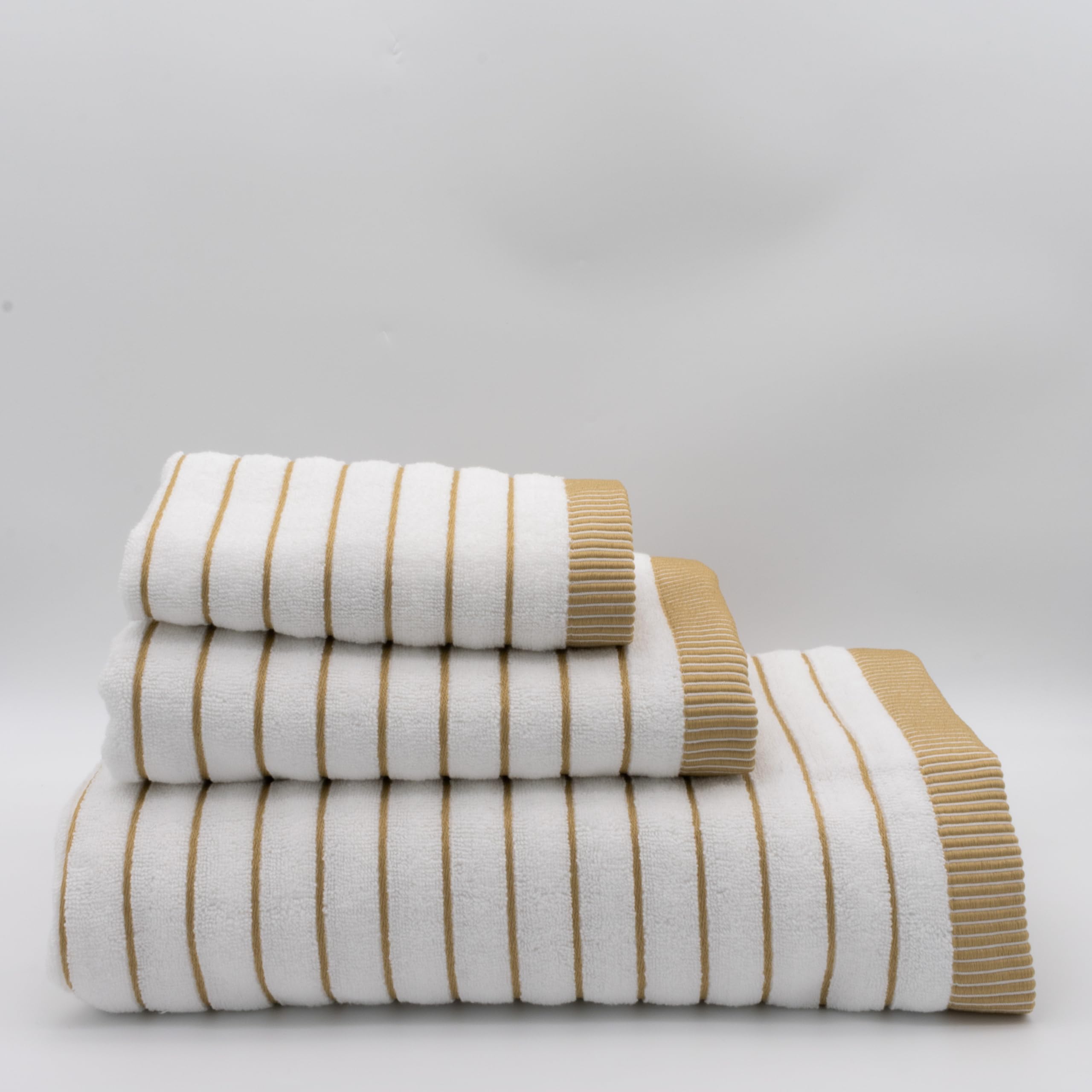 Ensemble de 3 Serviettes Crème à Rayures de 600 g/m² - Serviette de Bain, Serviette à Main et Serviette de Lavage - Douces et Très Absorbantes, Séchage Rapide