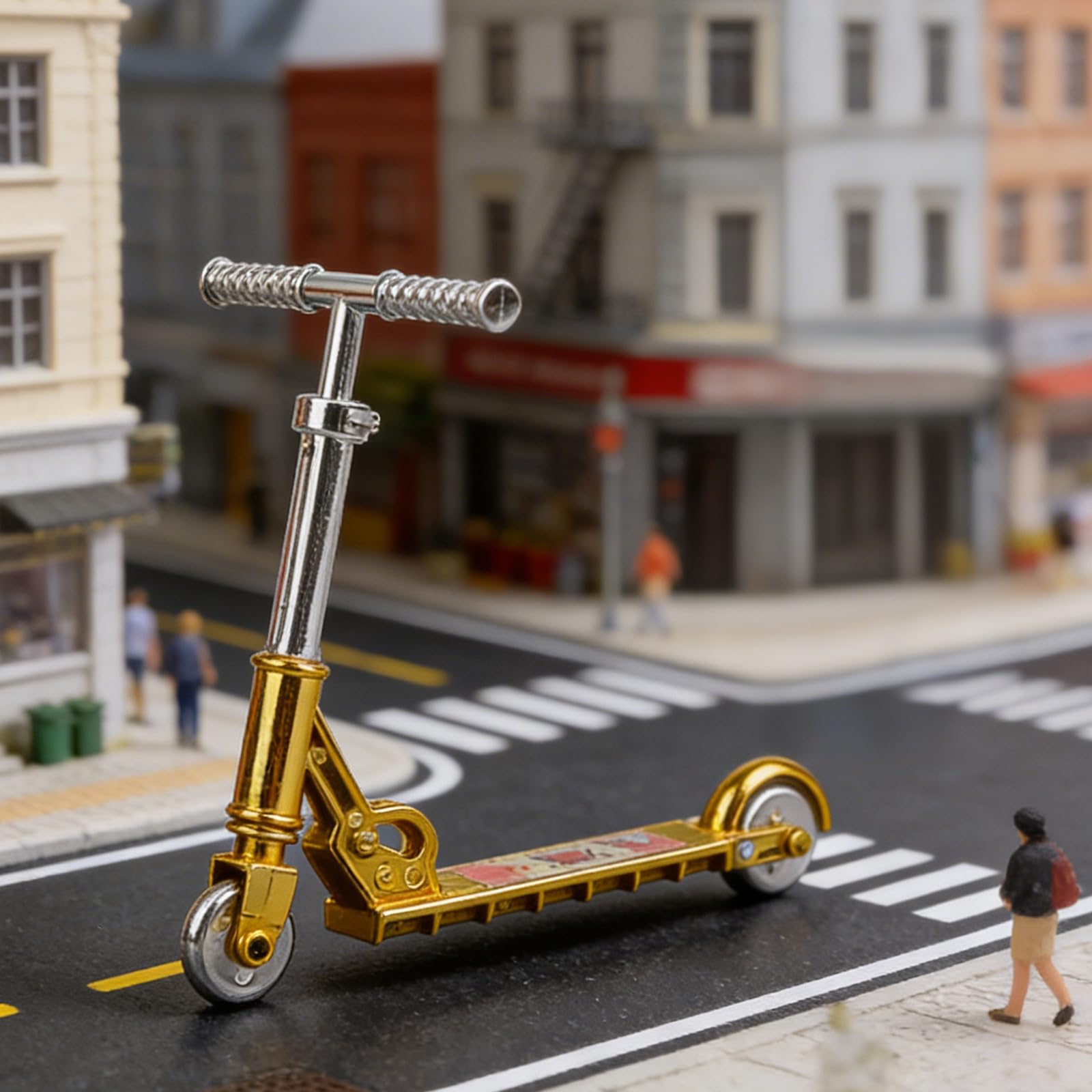 1 Pc Gold Mini Two Wheel Toys, Tiny Fingerboard Scooters, Mini Finger Skateboards Toy, Finger Bike Scooter - Image 5