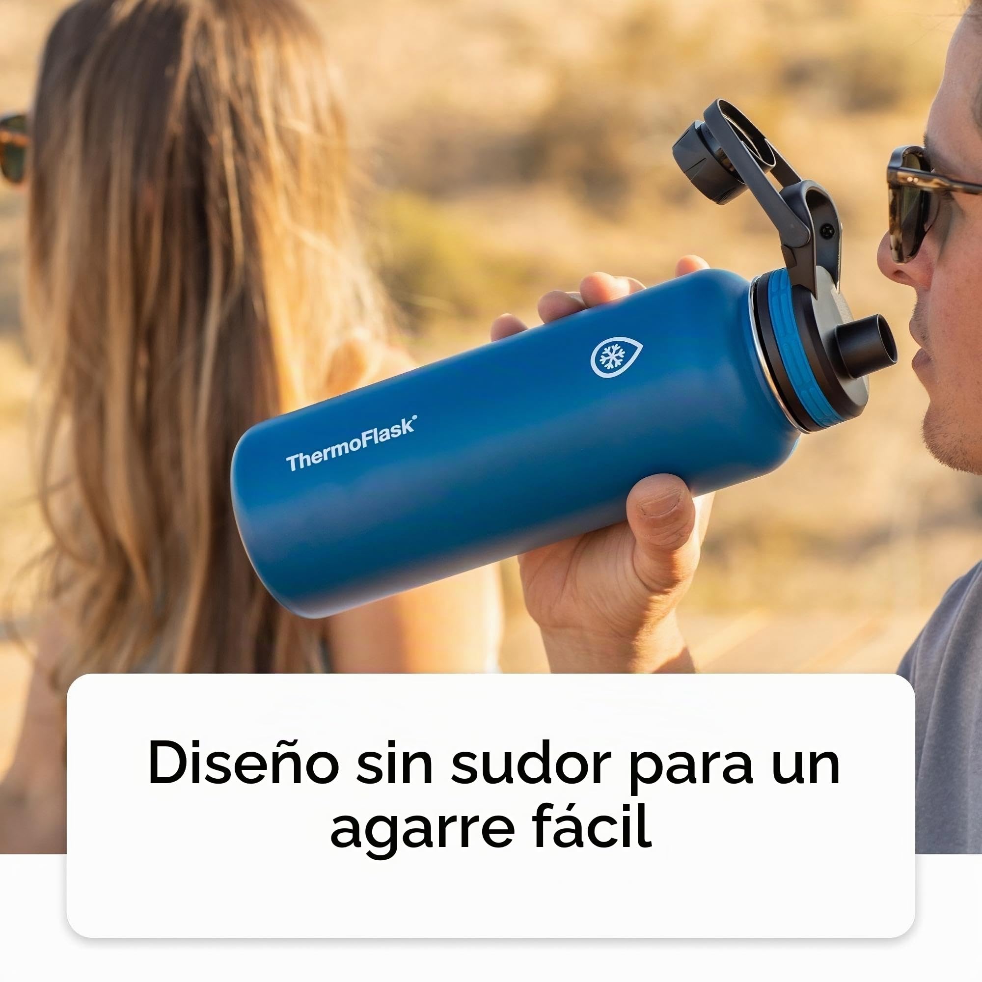 ThermoFlask Botella de 24 oz con boquilla y tapa con pajita - Acero inoxidable, aislamiento de doble pared y libre de BPA - A prueba de fugas, reutilizable - Blanco/Coral (Paquete de 2)