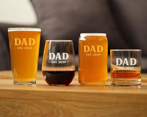 Miniatura 35 de Bevvee Dad Est 2023 - Regalo de cristal de whisky New Father para padres primerizos - Vasos atrevidos de 10.25 onzas