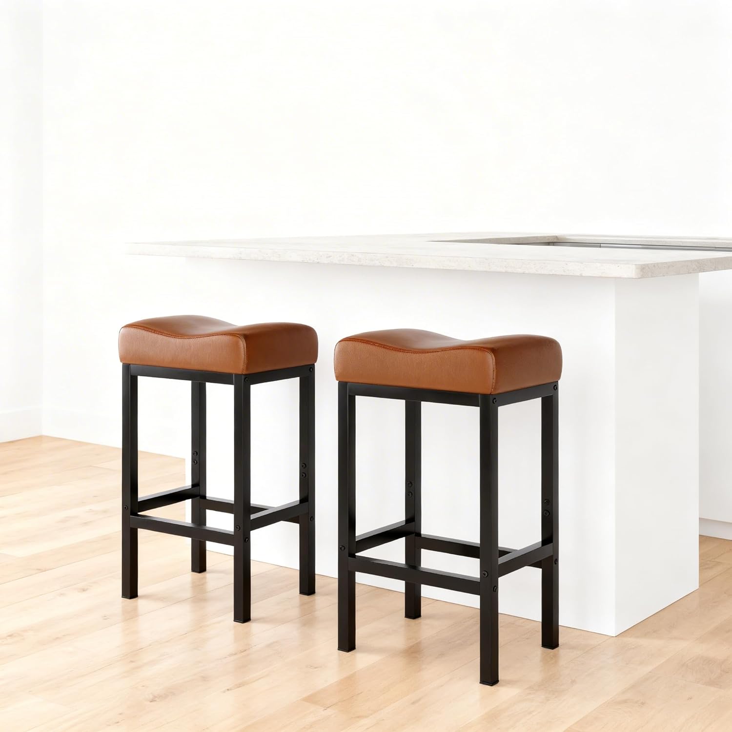 Bar Stools Set of 2, 24 Inch Backless Counter Height Bar Stools with Soft Faux Leather Seat, 300 LB Heavy Duty Padded Saddle Barstool Chairs for Modern Kitchen Island Counter (Black)
