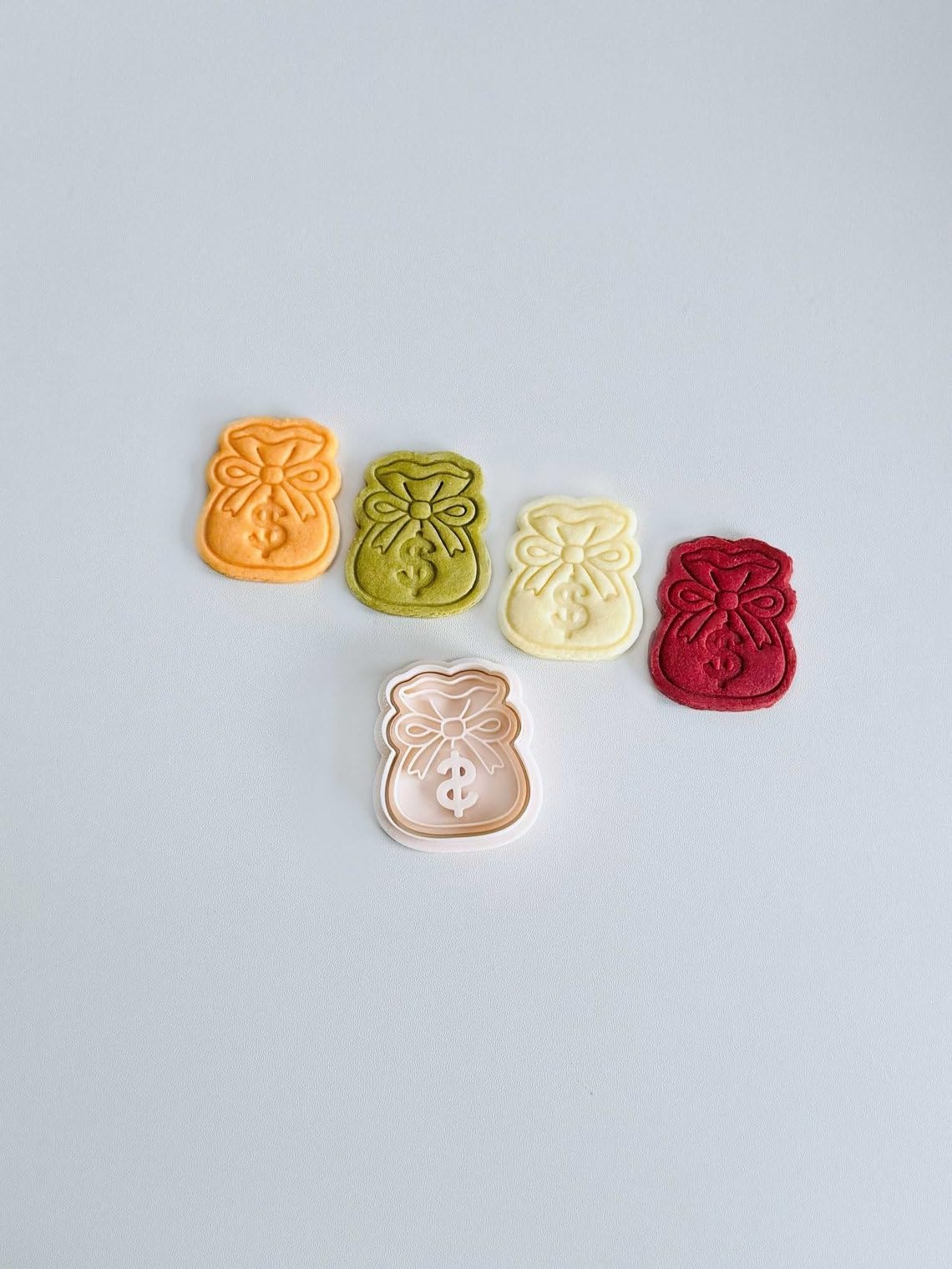 EROTNGO Black Money Bag Cookie Cutter Treasure Theme Cookie Cutter Stamp Set Cookie Pirate Theme Baking Tool Fondant Mold for Cookies Cake Decorating Party Favor Home Use India