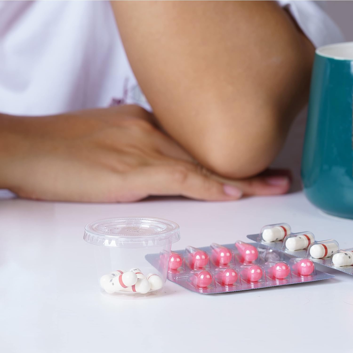 [1,000 sets - 1oz] Disposable Plastic Souffle / Portion Cups with Lids Bulk Perfect for Shot Glasses, Condiments, Toppings, Dressings, Sampling: Industrial & Scientific