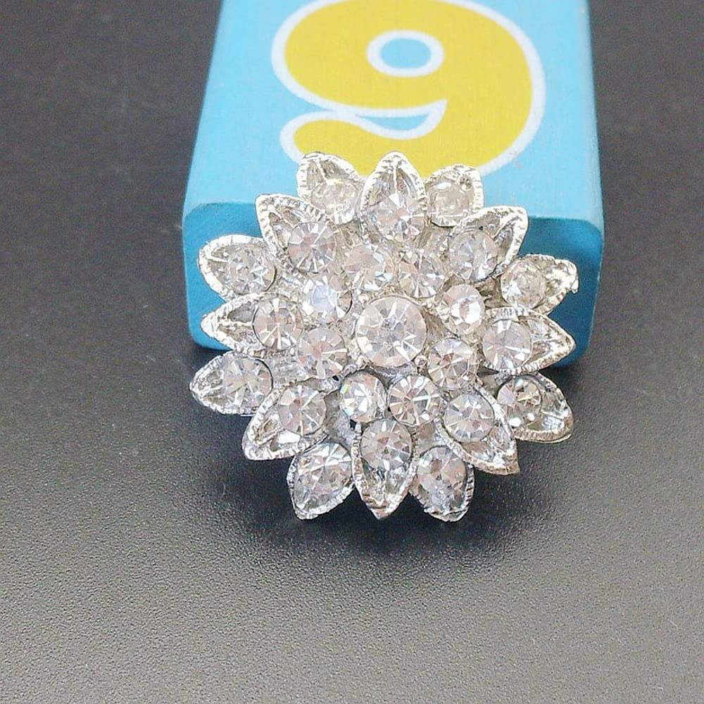 Kleine Brosche glänzende schöne Kristallblume -Strass -Brosche Bouquet Hochzeit Frauen Brosche für Hochzeitsfeier