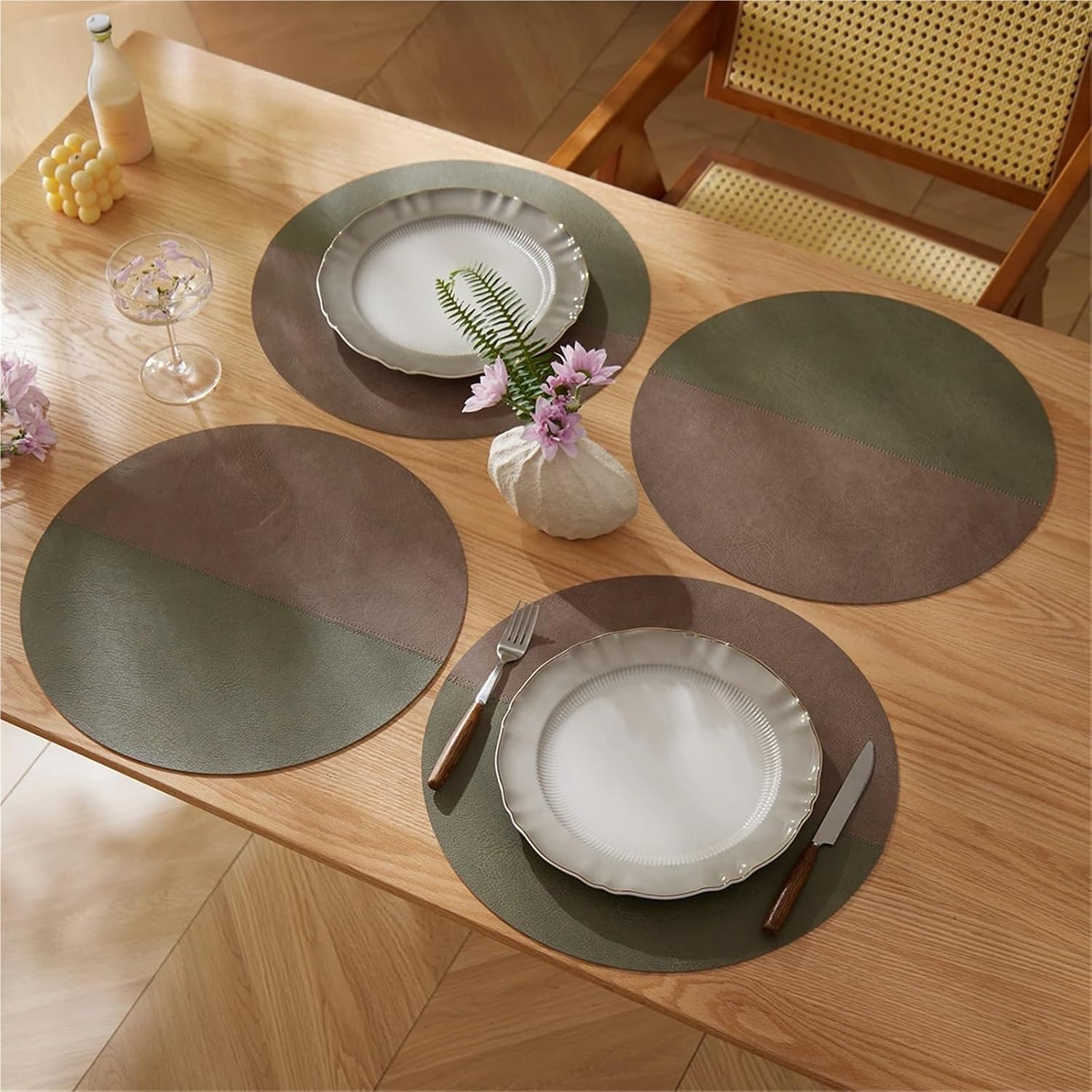 4pcs /Set Leather Placemats Tableware Home Decor Dining Mat Multi-Color Coaster Ecofriendly Table Protector(Red)
