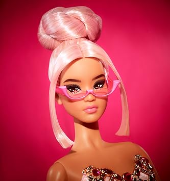 Barbie Signature Mueca de Coleccin Vestido Rosa con Joyas Pink Collection