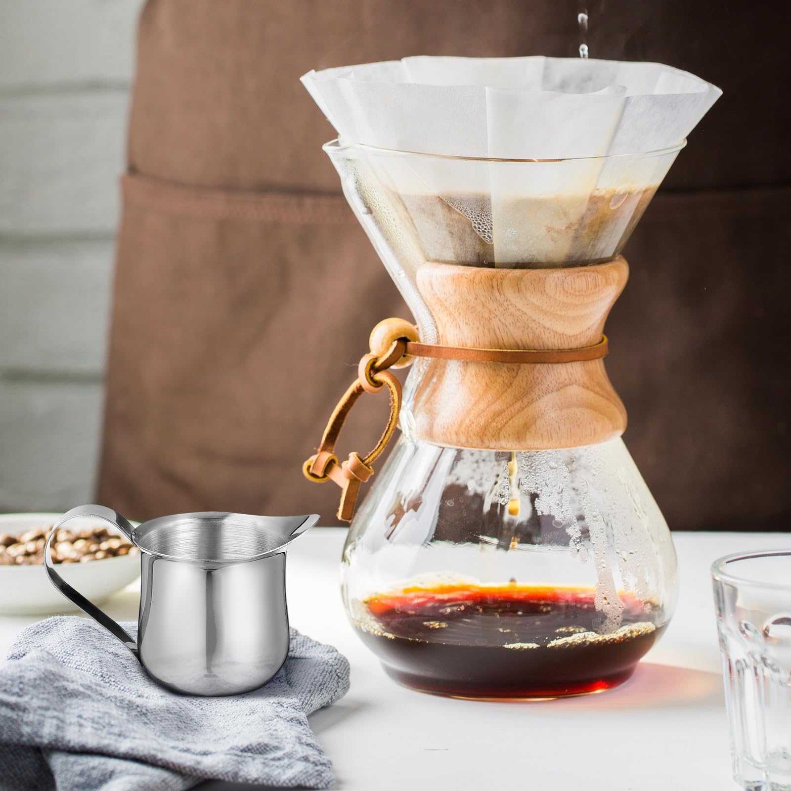 Set di 4 mini brocche per latte in acciaio inox, 50 ml, con beccuccio, per schiumare e servire panna, set di piccole brocche per latte per uso domestico e bar