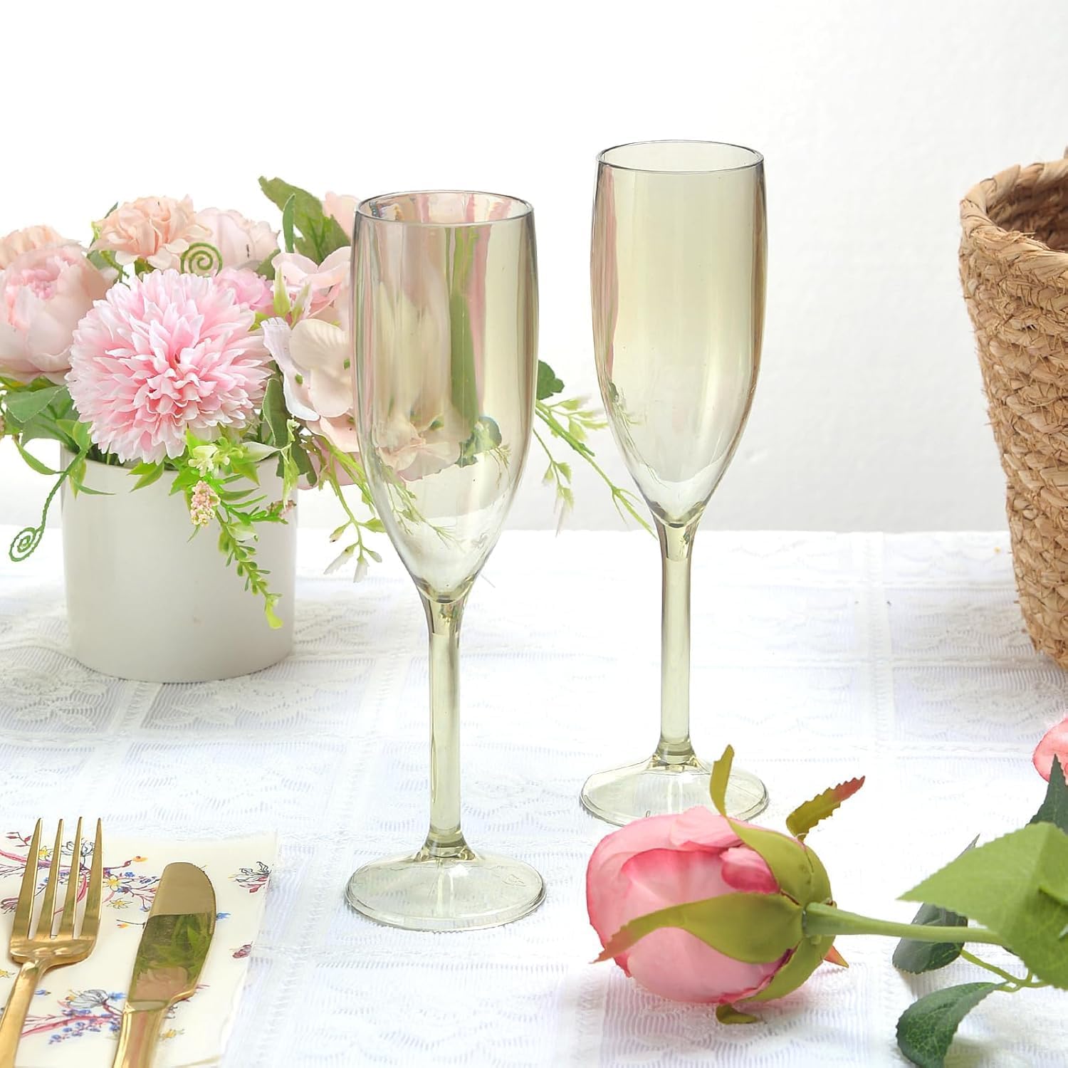 XUWAIDSGN 24 Pcs Reusable Champagne Flutes Plastic Wine Glasses Bulk Vintage Champagne Flutes Mimosa Bar Glasses Stemmed Drinking Cups 5.4OZ for Christmas Birthday Wedding Bride