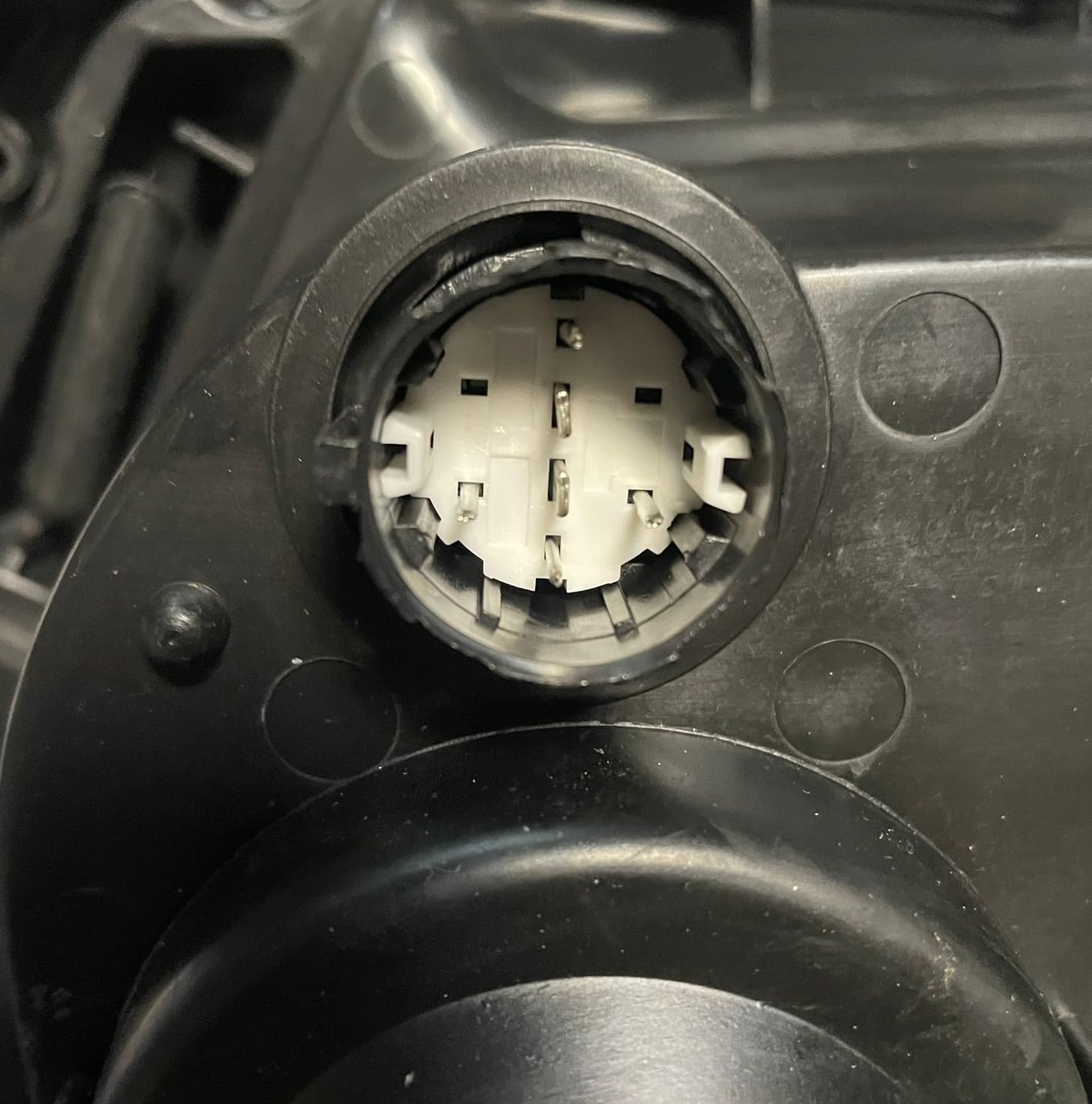 Faro Anteriore Proiettore Destro per Fiat Panda 312 dal 2012 | Con Motore Elettrico | Codici OEM 52193553, 51843644 | Compatibile con Fiat Panda 3 Serie