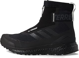 Explora el bosque con la Bota Terrex Free Hiker ColdRdy Hiking