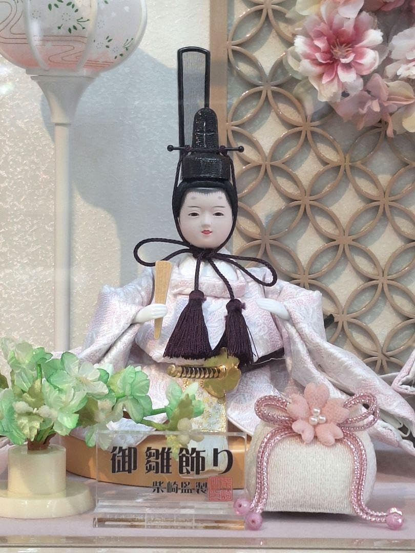 吊るし付き雛人形ガラスケース入り親王飾り・間口約３９×奥行約２７×高さ約２５㎝ 吊るし付き雛人形ガラスケース入り親王飾り・間口約39×奥行約27×高