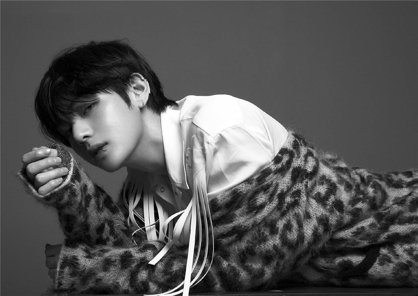 Fanstown Kpop BTS Bangtan Boys Poster Love Yourself 轉 'Tear' 16.5 x 11.7 inch A3 Size Thicken Coated Paper (H02)